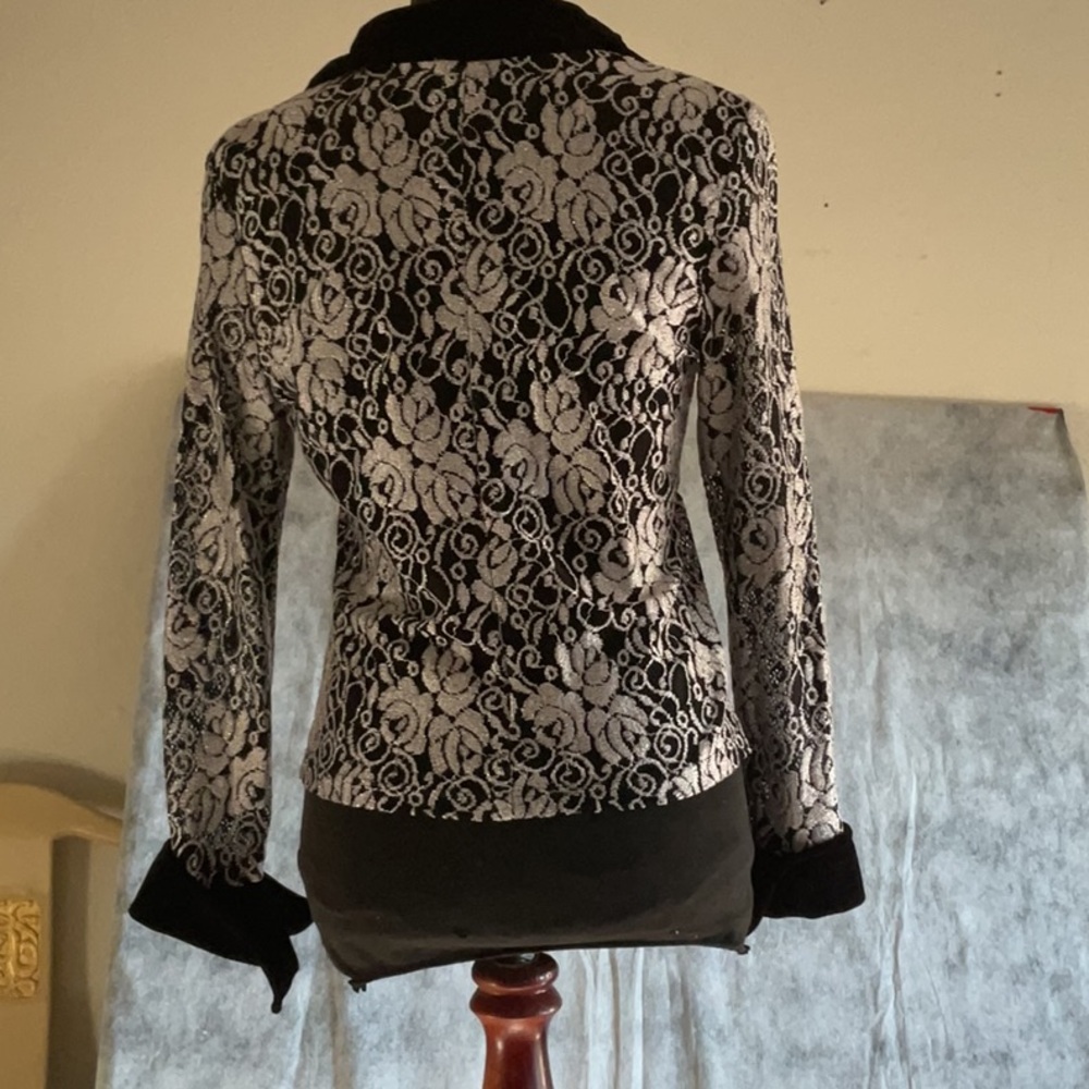 WILD USA LACE BLOUSE TOP WOMEN SEE THROUGH LONG SLEEVE SZ SMALL - Picture 3 of 9